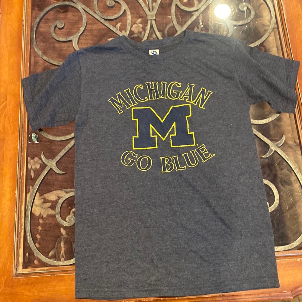 Boys T shirt (Michigan)